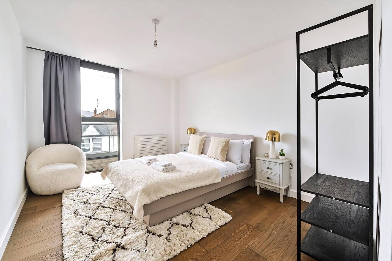 Entire apartment, Guestready - Modern designed home in London in Brent, London
