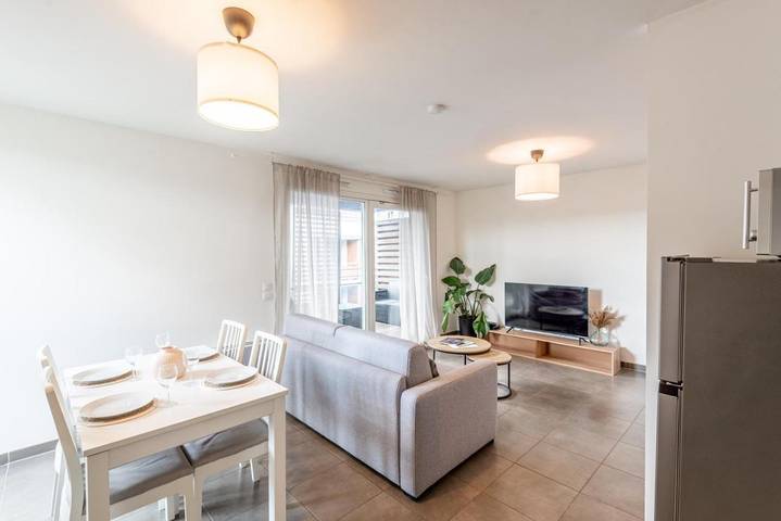 Gîte pour 2 personnes, avec vue et terrasse à Saint-Julien-en-Genevois - 2