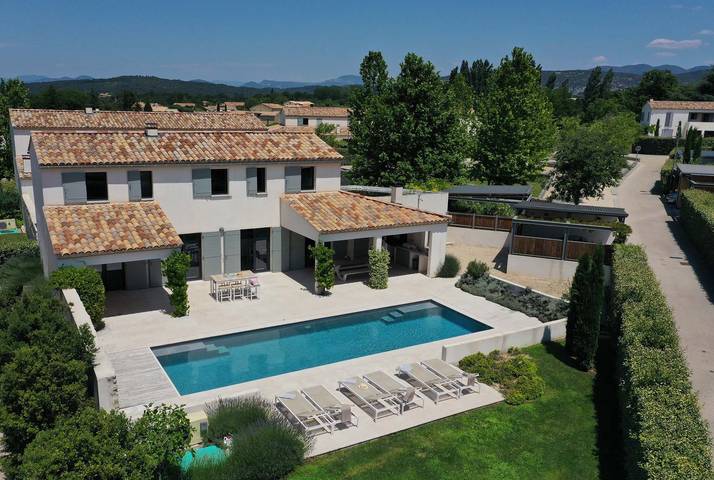 Location de vacances pour 8 personnes, avec jardin ainsi que piscine et terrasse à Malaucène - 3