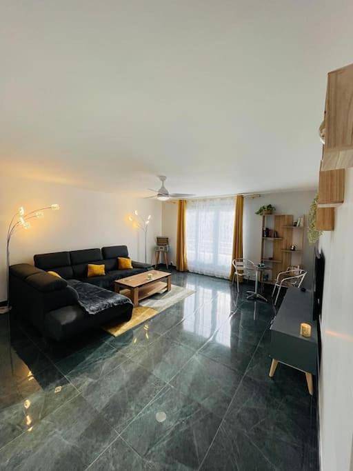 Gîte pour 6 personnes, avec balcon à Lognes - 3