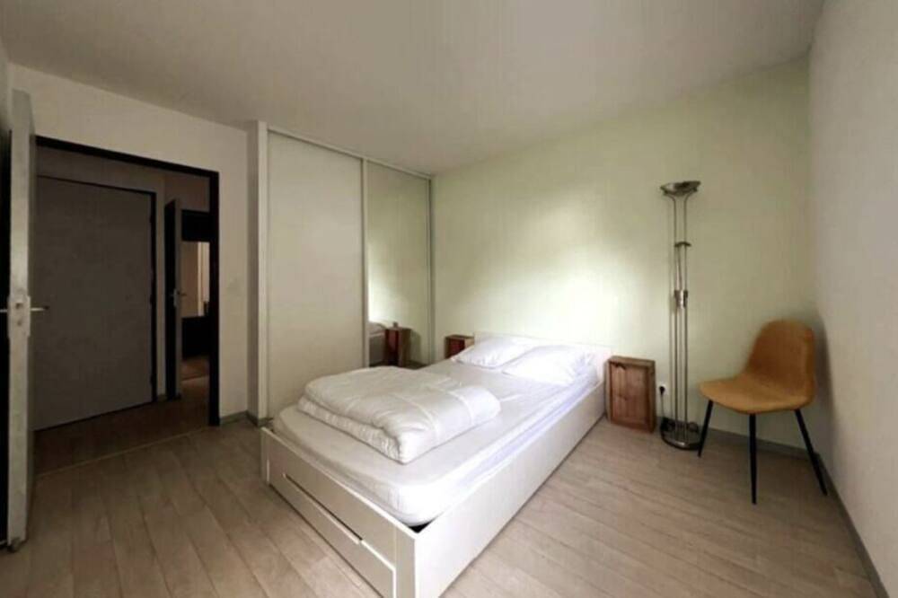 Entire apartment, Appartement 2 Chambres Idéalement Situé en Centre Ville et au Calme in Pessac, Bordeaux region