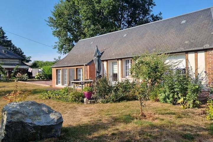 Gîte pour 2 personnes, avec Jardin dans Turretot