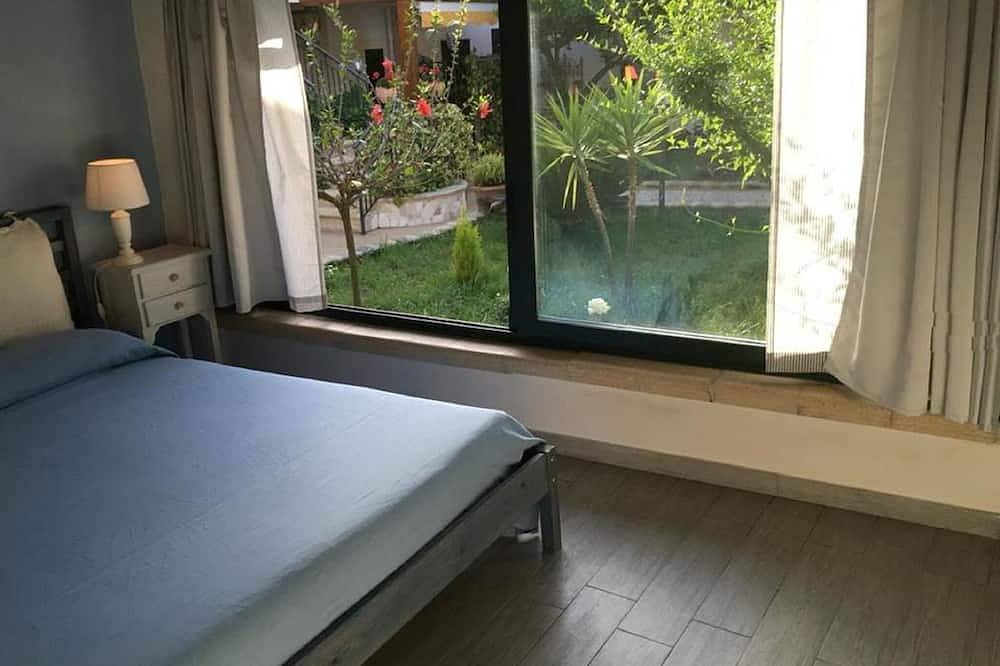 Ferienhaus in unmittelbarer Nähe des Strandes von Michelino in Spiaggia Michelino, Parghelia