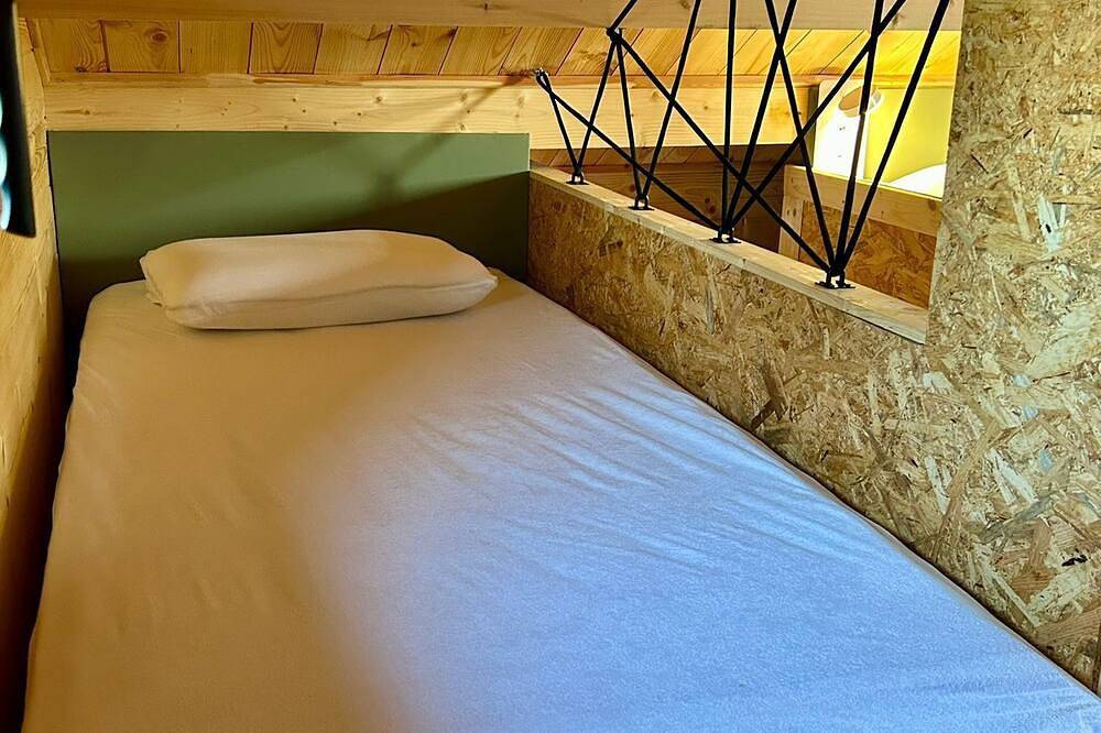 Evasion cosy dans un petit chalet 🏠 avec jacuzzi extérieur ! in Eslettes, Région de Rouen