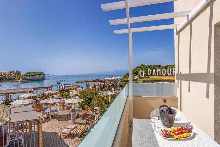 Appart’hôtel pour 2 personnes, avec vue ainsi que jardin et piscine