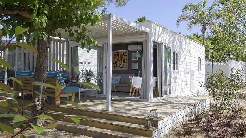 Camper para 5 personas, con piscina y jardín en Tarragona