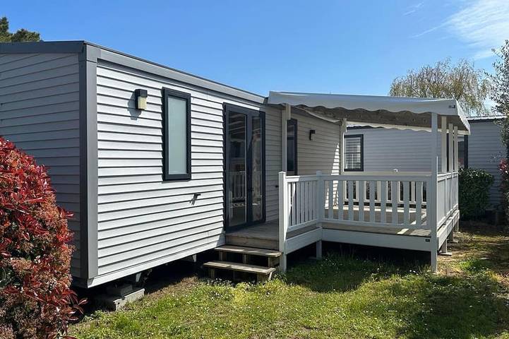 Mobil home pour 6 personnes dans Plage De La Paree Du Jonc