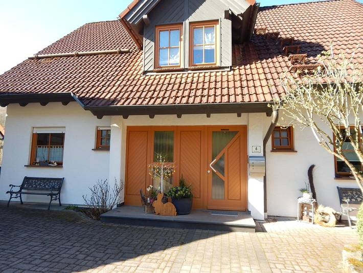Ferienwohnung für 2 Personen, mit Balkon und Balkon/Terrasse sowie Terrasse und Garten