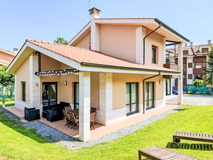 Apartamento para 8 personas, con Balcón y Terraza en Llanes