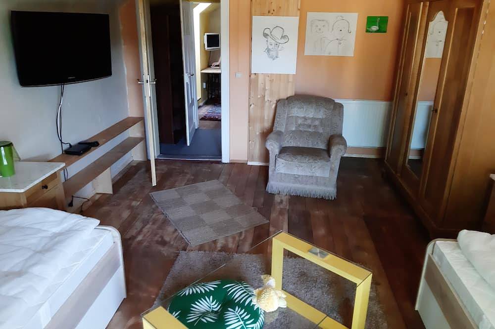 1 Ferienwohnung und 6 Ferienhäuser ideal für Familien unweit vom Spreewald in Kittlitz, Lübbenau