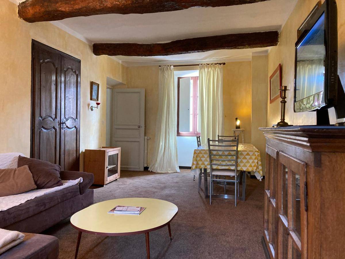 Appartement entier, Charmant appartement dans maison de village in Grasse, Côte méditerranéenne (France)