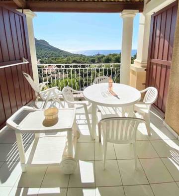 Location De Vacances pour 4 Personnes dans Cap Estérel, Saint-Raphaël, Photo 1