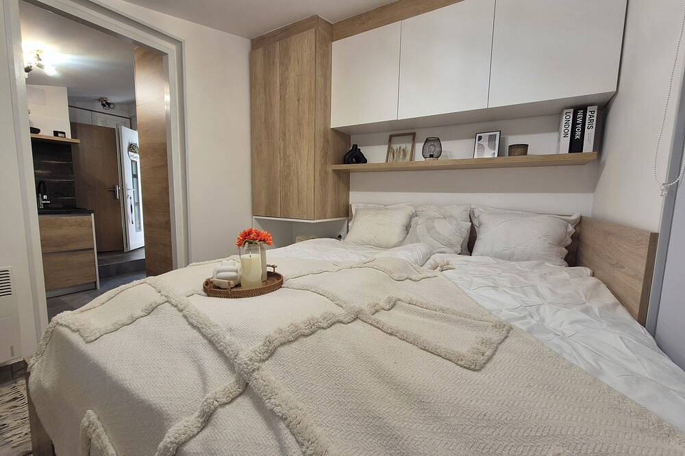 Haus an der Dobra mit Jacuzzi, Panoramaterrasse und Platz zum Treffen. in Karlovac, Karlovac und Umgebung