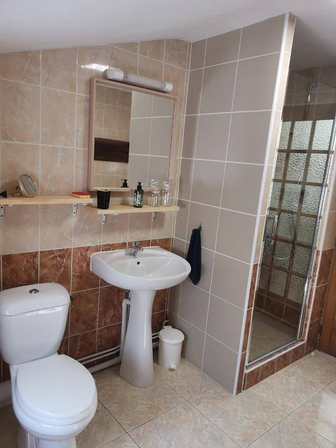 Three-Bedroom House in Châlons-en-Champagne, Marne