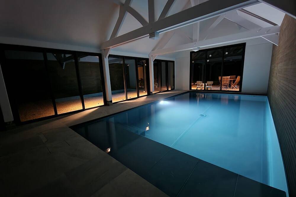Cottage du Golfe - 2 Lodgings - 18 persons - Indoor swimming pool in Plescop, Côte des Mégalithes