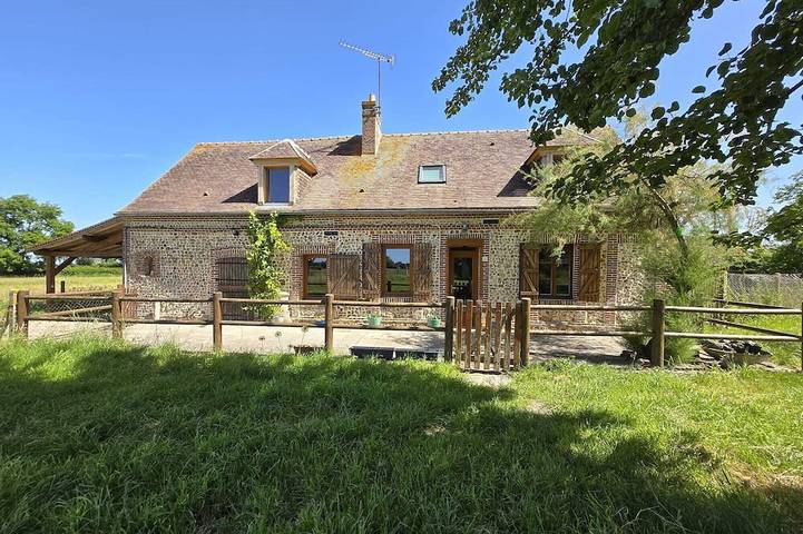 Location de vacances pour 3 personnes, avec jardin dans Saint-Michel-Tubœuf