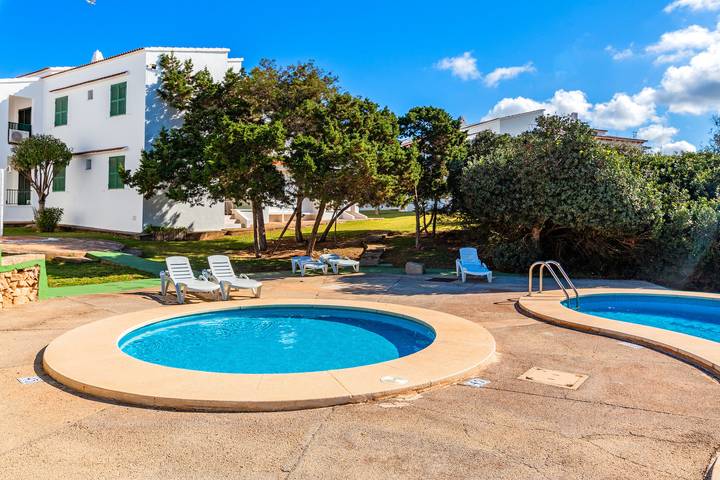 Apartamento para 4 personas, con balcón y jardín en Delfines