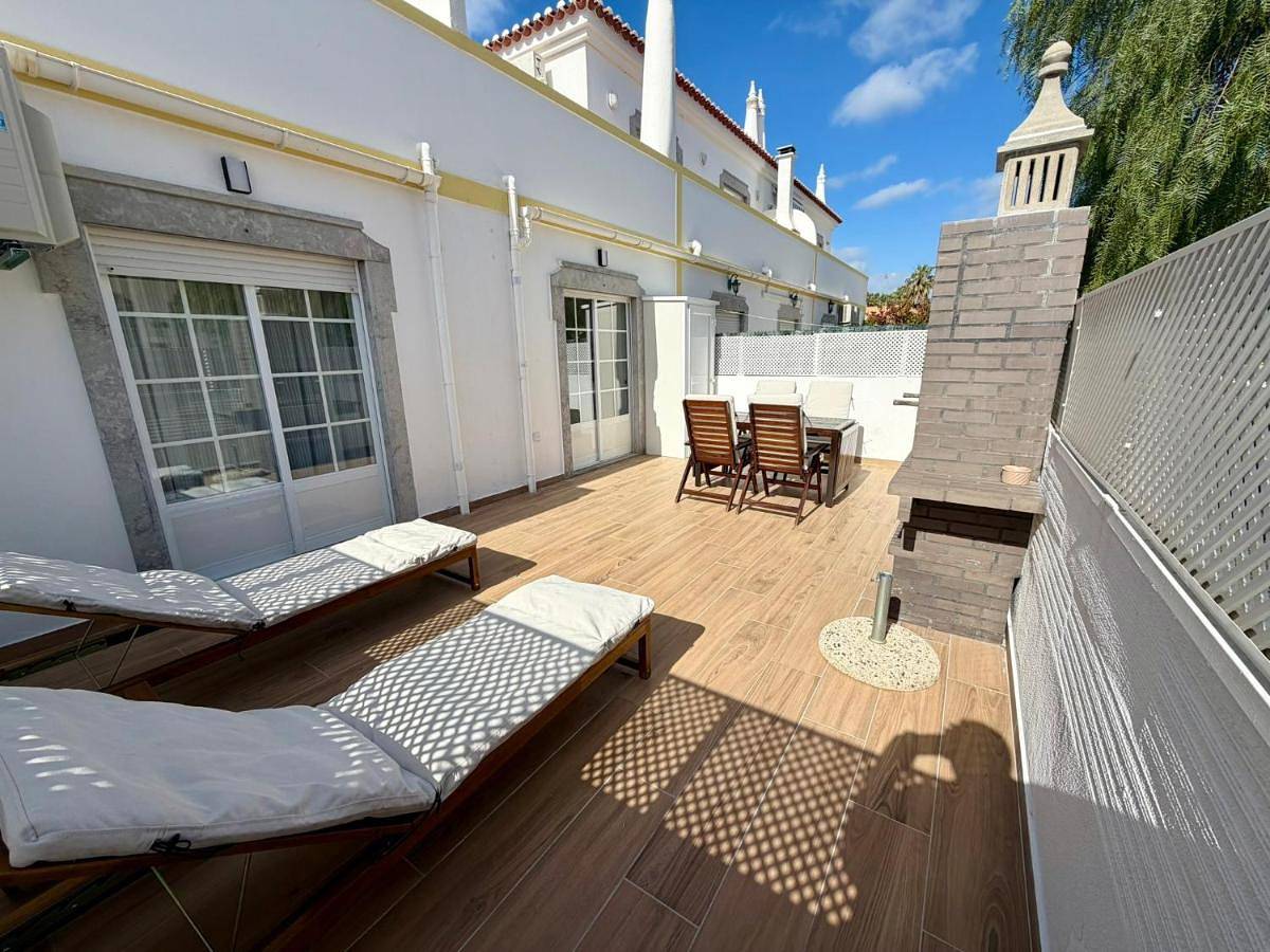 Apartamento inteiro, Apartment with Terrace in Altura, Distrito de Faro