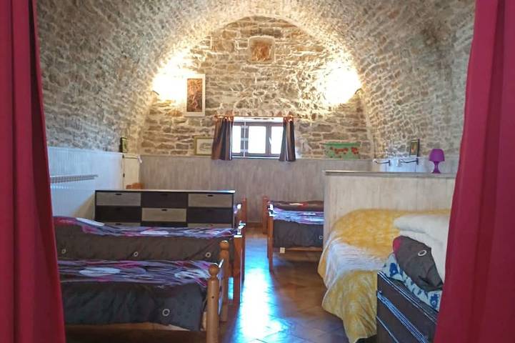 Location de vacances pour 15 personnes, avec balcon et jardin, animaux acceptés à Mostuéjouls - 3