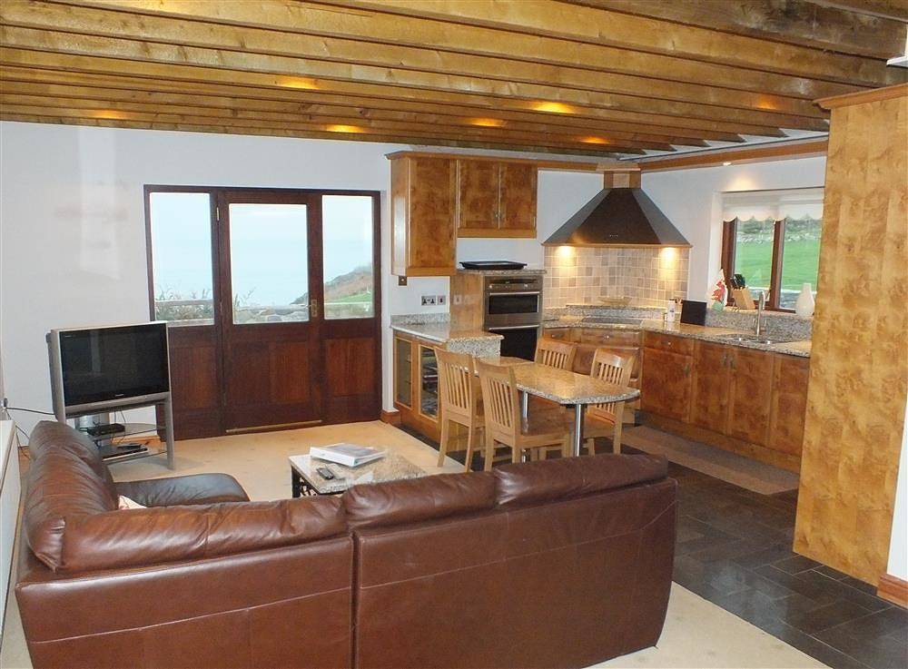 Cable Cottage in Fishguard, Pembrokeshire