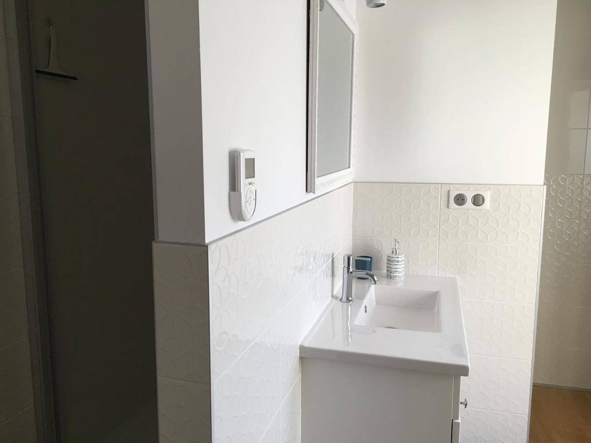 Double Room with Garden View in Crémieu, Région de La Tour-du-Pin