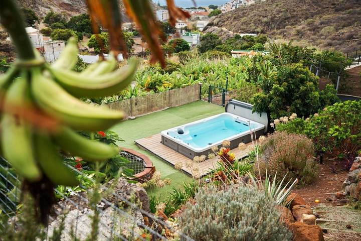 Chalet para 6 personas, con Balcón y Jacuzzi además de Terraza y Jardín en Santa Cruz de Tenerife