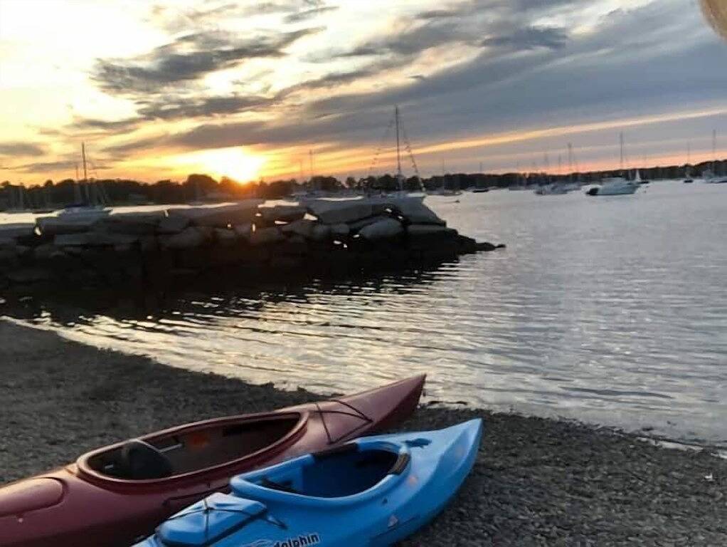 Adorable Tiny House in Picturesque Seaside Village in Bristol County