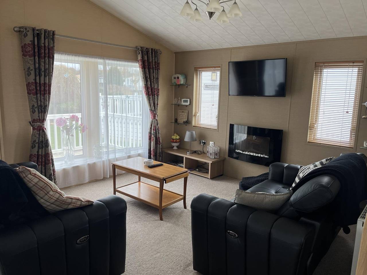 Charming  3 Bedroom  Lodge Manor Park Hunstanton in Hunstanton, Norfolk Coast