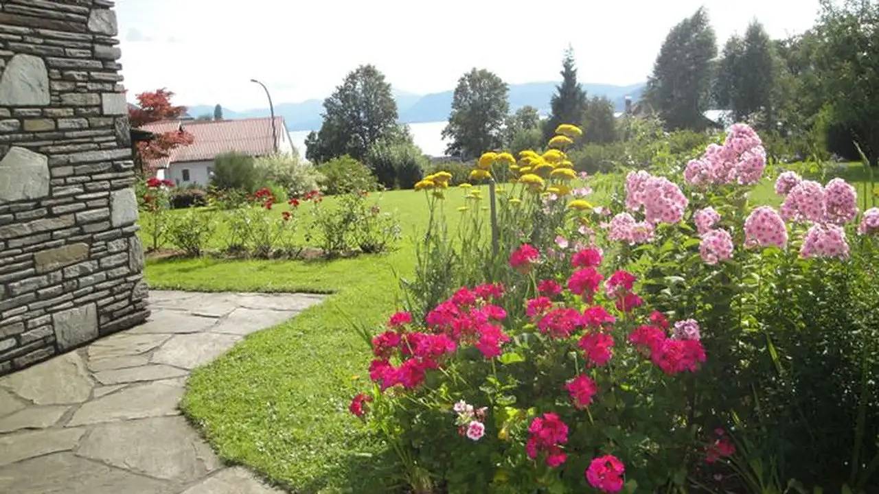Kamer voor 2 personen met terras in Salzkammergut Mountains, Seewalchen am Attersee