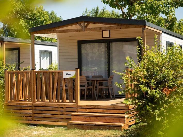 Camping pour 4 personnes dans l' Ain - 3