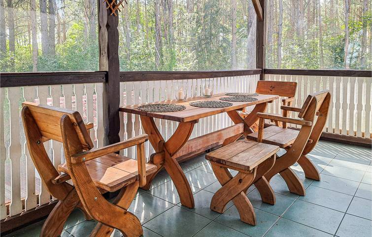 Ferienhaus für 6 Personen mit Terrasse in Stężyca, powiat kartuski