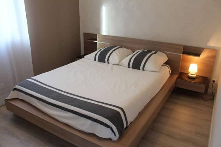 Gîte pour 6 personnes, avec terrasse à Montviron - 3