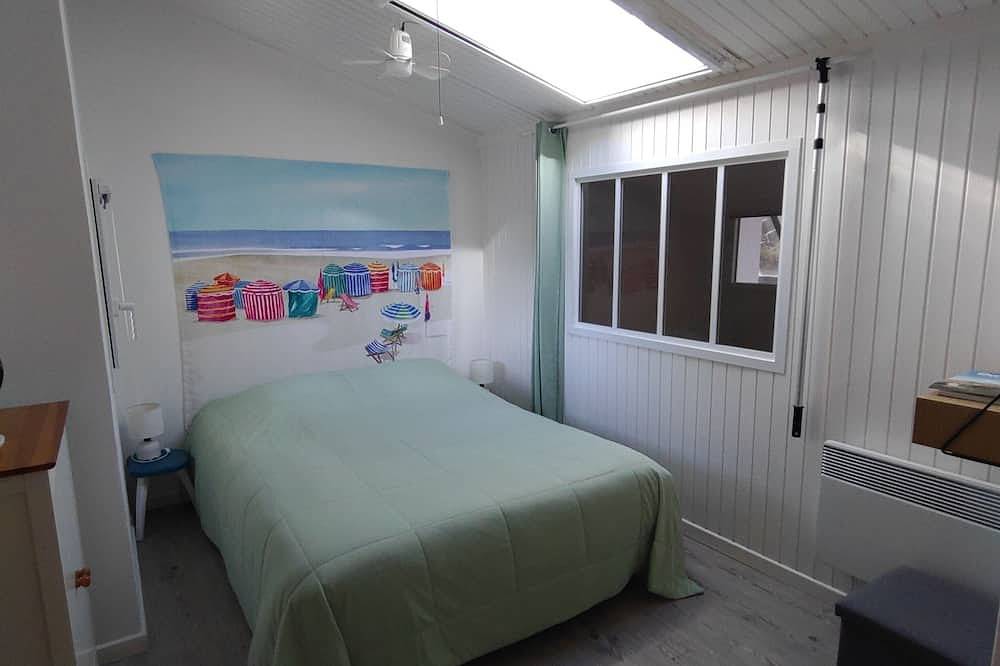 Entire apartment, Duplex studio 2 steps from Carcans-Maubuisson lake in Maubuisson, Carcans