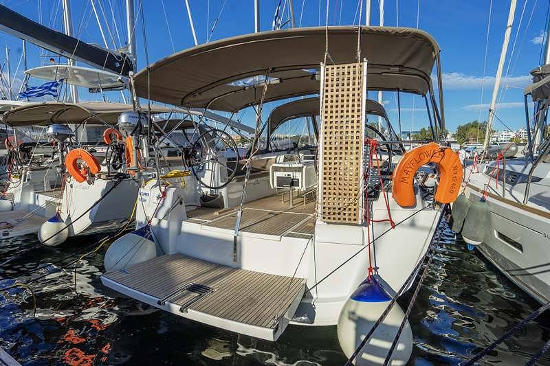 Boot für 8 Personen in Benitses, Corfu, Griechenland