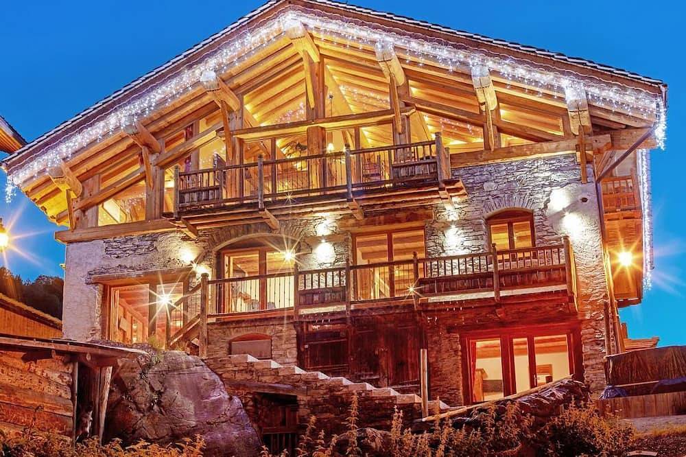 Landhaus, wifi, 200m bis zu den geschäften, sauna, balkon, kamin oder ofen für holz in Villaroger, Albertville und Umgebung