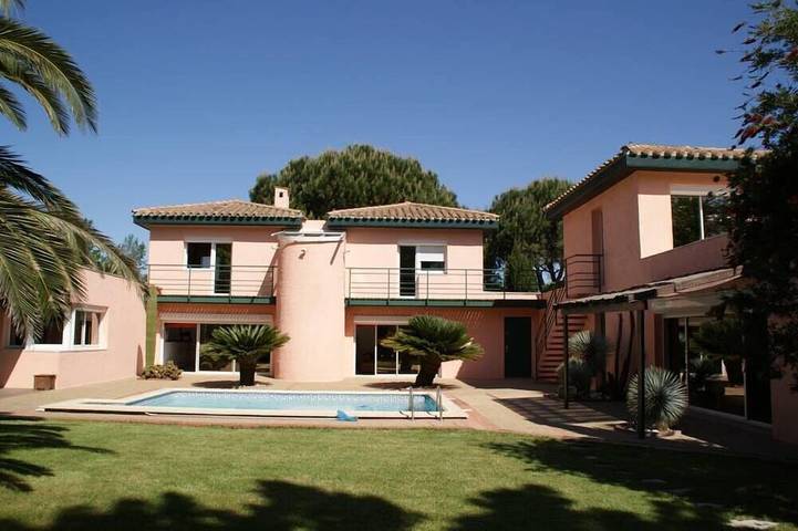 Vakantiehuis voor 12 personen, met tuin en whirlpool in Saint-Cyprien