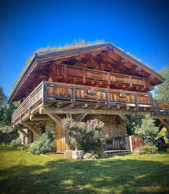 Location de vacances pour 10 personnes, avec vue et jardin à La Cabanasse