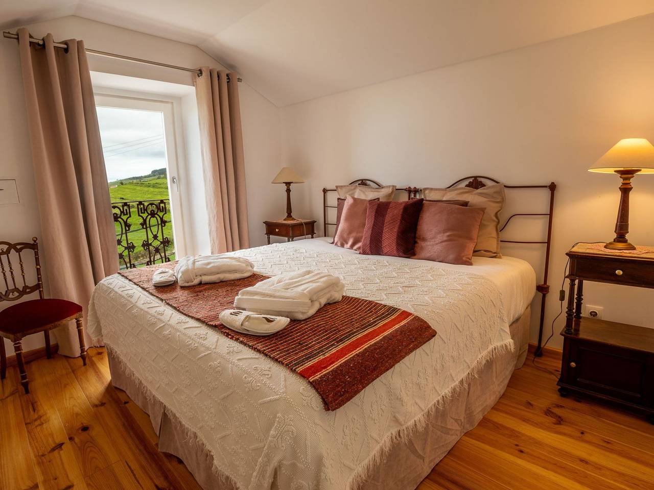 Apartamento inteiro, Tradicampo Öko-Landhäuser, Studio mit Balkon in São Miguel Island, Algarvia