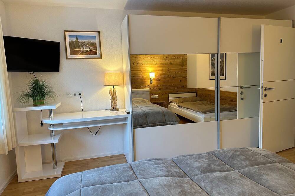 Komfortables Ferienhaus in Landeck mit Pool by Interhome in Landeck, Region de Tirol Alto