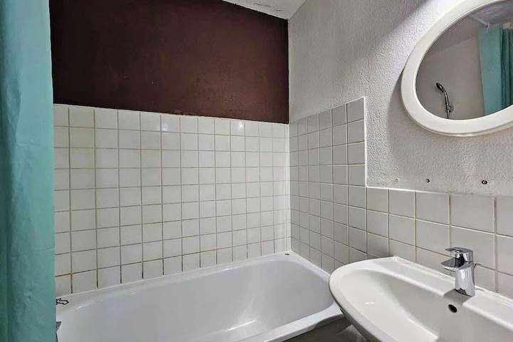 Entire apartment, Les toits de Gambetta in Lille, Lille region