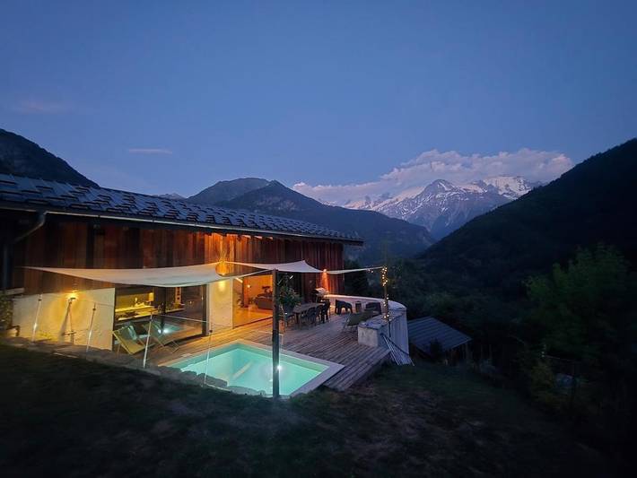 Casa rural para 12 personas, con piscina y vistas además de terraza y sauna, Se admiten mascotas - 1