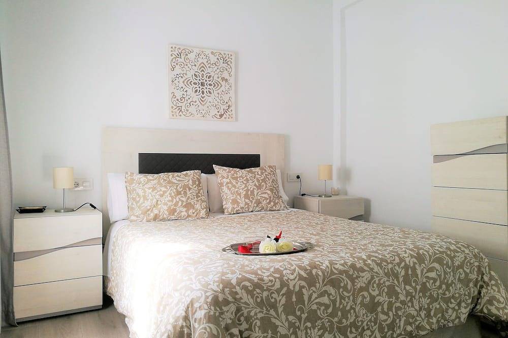 Apartamento entero, Apartamento con terraza y vistas espectaculares in Carmona , Provincia de Sevilla