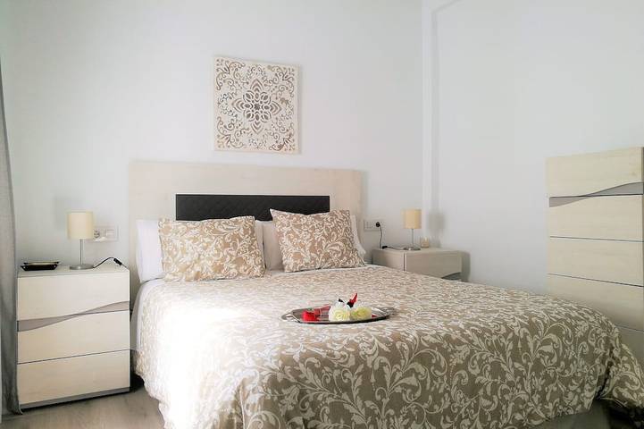 Gîte pour 4 personnes, avec terrasse et jacuzzi à Carmona - 2