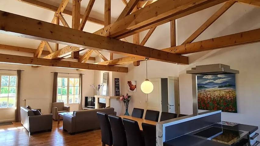Location de vacances pour 6 personnes, avec jardin et piscine à Lanzac - 3