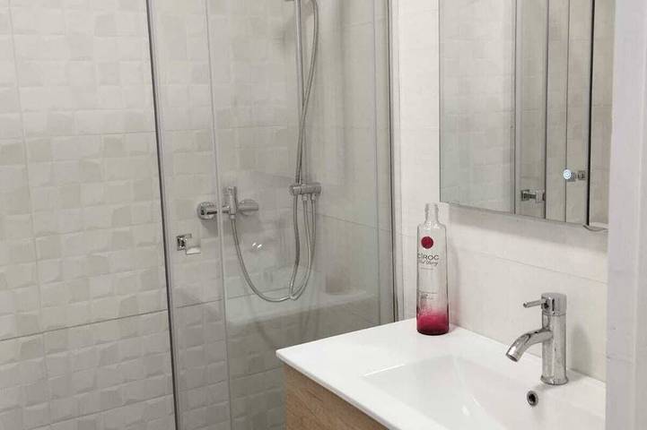 Entire apartment, Villa Franz House Guest house with swimming pool, near Sitges in Vora-Sitges, Canyelles (Barcelona)