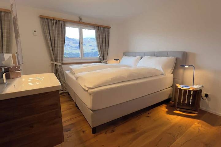 Ganze Wohnung, Hydeaway Andiast Wo nichts muss. Und alles entsteht. Für Ihre Auszeit. in Andiast, Alpenarena