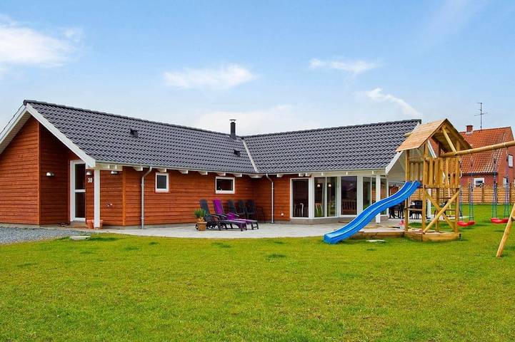 Ferienhaus für 14 Personen, mit Sauna und Terrasse sowie Whirlpool und Pool, mit Haustier in Kegnæs