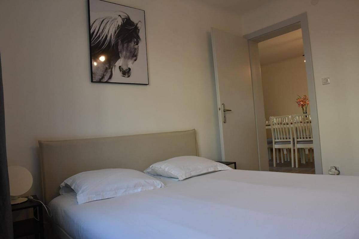 Appartement entier, Apartment - Ground Floor in Thionville, Moselle