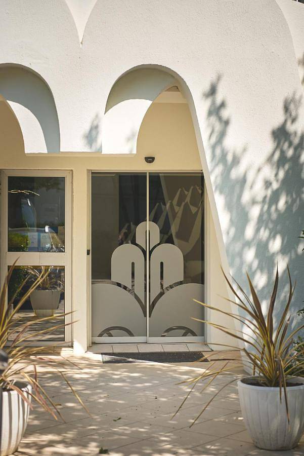 Hôtel pour 2 personnes, avec terrasse et piscine dans Office De Tourisme La Grande Motte - 4