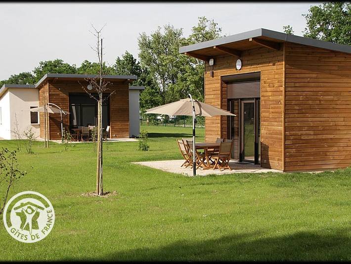 Gîte pour 4 personnes, avec jardin et terrasse à Veauchette
